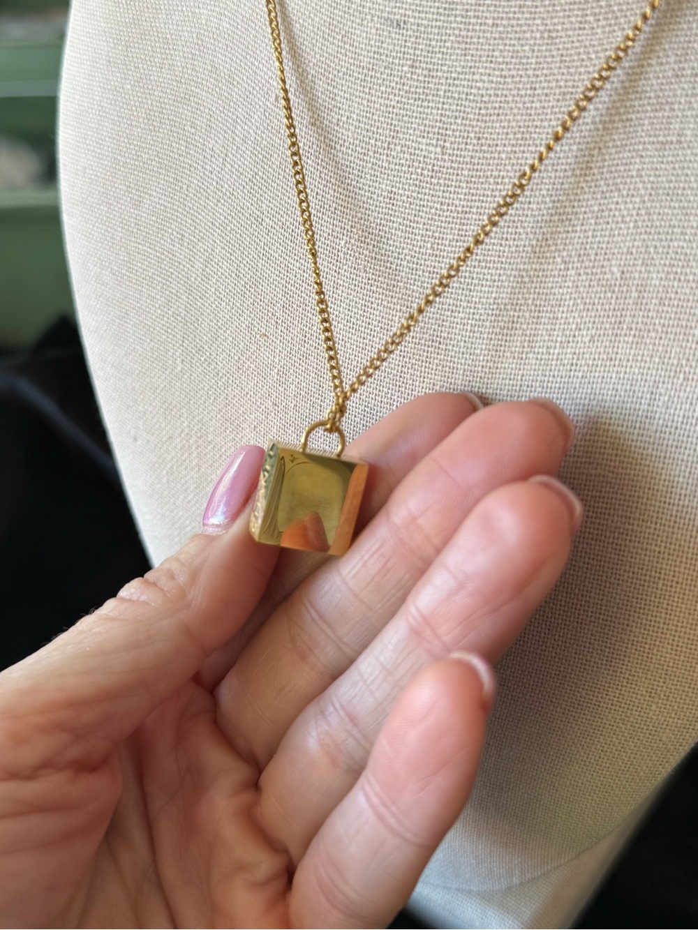 ChaneI Gold and Black Chunky Pendant on 17” Gold Necklace - Picture 8 of 14